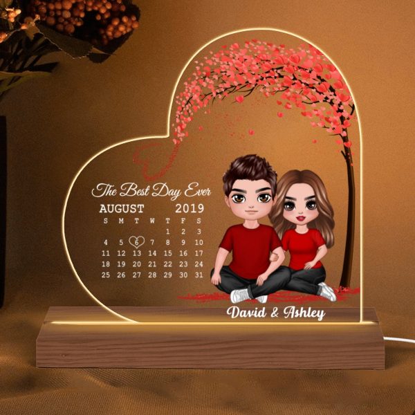 Embracing Doll Couple Sitting Under Red Heart Tree Calendar Anniversary Date Personalized Heart Custom Shape LED Night Light For Cheap - Image 5